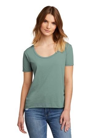 Women’s Festival Scoop Neck Tee.