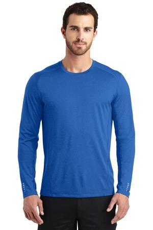 OGIO ENDURANCE Long Sleeve Pulse Crew