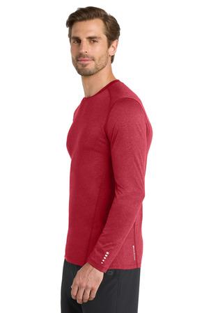 OGIO ENDURANCE Long Sleeve Pulse Crew